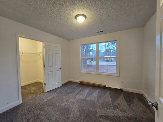 Building Photo - 982 Westfield Ct