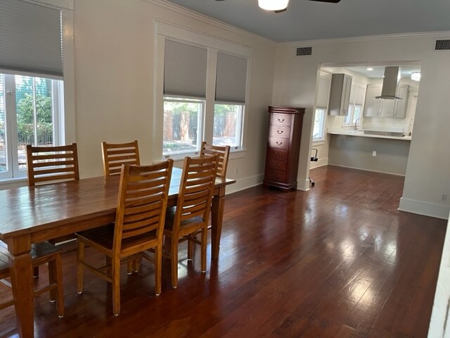 Building Photo - 1239 7th St