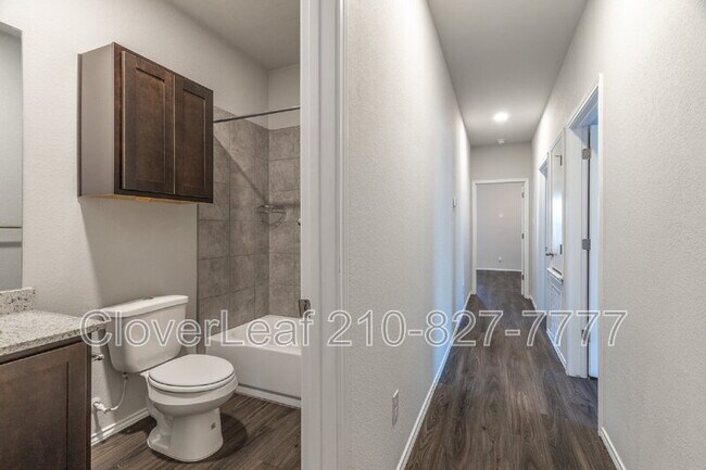 Building Photo - 610 Ashers Pl