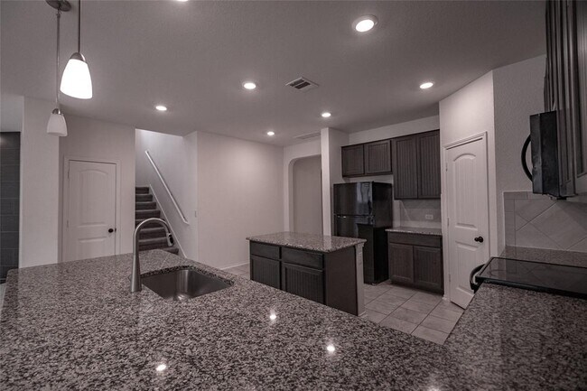 Building Photo - 6408 Carriage Pines Dr