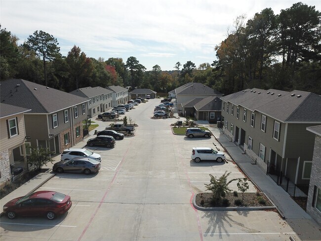 Building Photo - 615 Hayman St