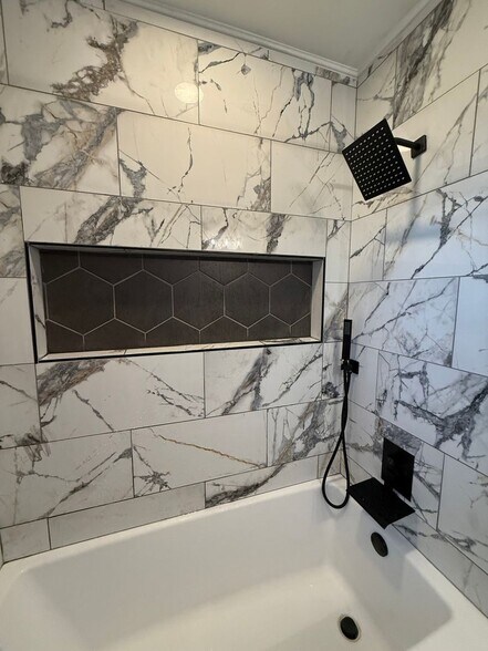 Building Photo - 2668 Madden Dr