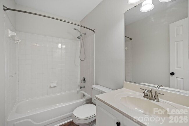 Building Photo - 107 Canopy Ct