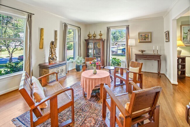 Building Photo - 6902 Tilden Ln