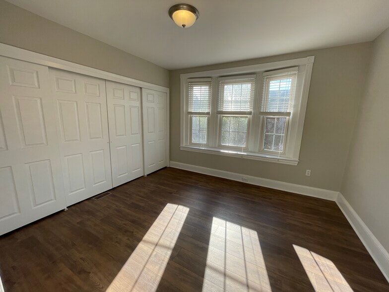 Master Bedroom - 303 S Olive St