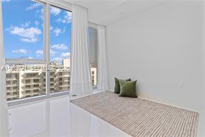 Building Photo - 300 Biscayne Blvd Way