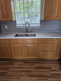 Building Photo - 509 Venice-102
