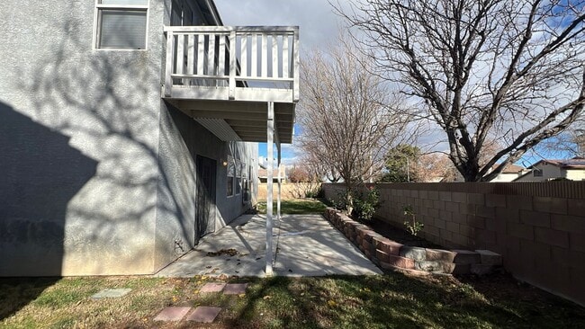 Building Photo - (APPLICATION PENDING) West Lancaster Home