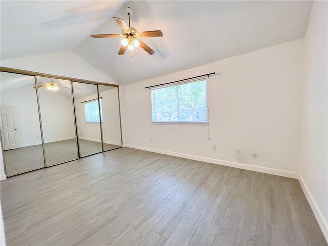 Building Photo - 3107 E Heatherock Cir