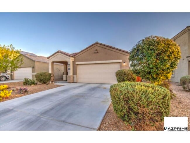 Building Photo - $997.50 OFF FIRST MONTH'S RENT MOVE-IN SPECIAL IF LEASE IS SIGNED BEFORE 12/31/2025! Welcome to this