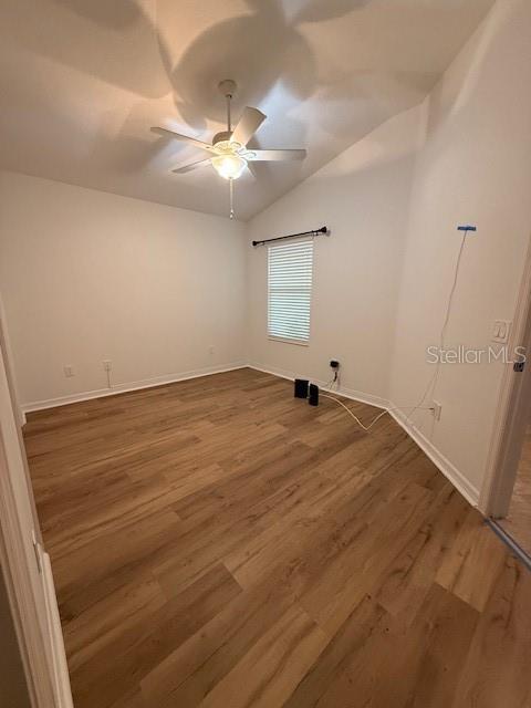 Building Photo - 853 Sapphire Pl