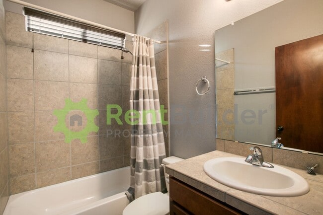 Building Photo - CALL US TODAY AT (505) 808-6467 TO SCHEDUL...