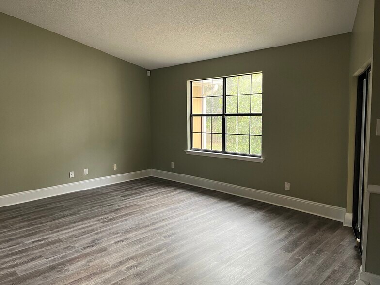 Building Photo - 3708 Carrington Pl