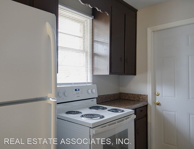 Building Photo - 3 br, 1 bath House - 1122 Fiske Street