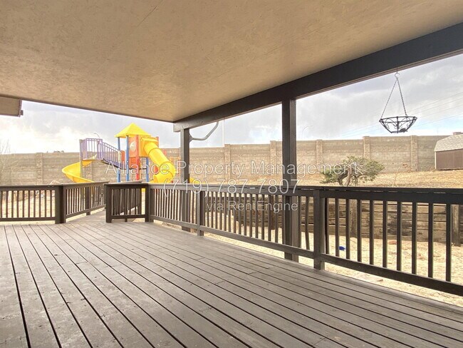 Building Photo - 2168 Wildwood Dr