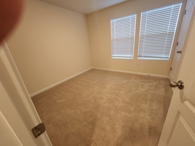 Building Photo - 875 Gate Run Rd