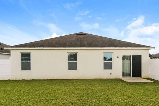 Building Photo - 1883 Green Dragon Dr