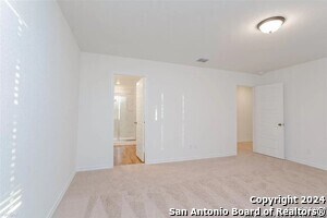 Building Photo - 245 Blacktail Dr