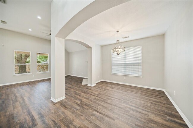 Building Photo - 10207 Trailblazer Ln