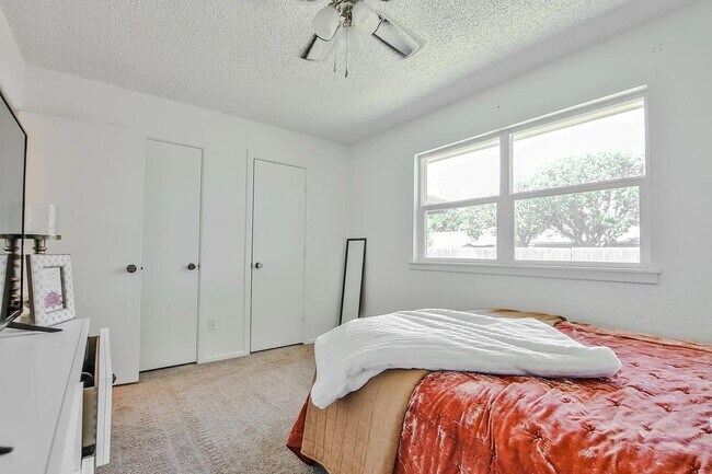 Building Photo - 3 Bedroom 2 bathroom house in Northwest Lu...