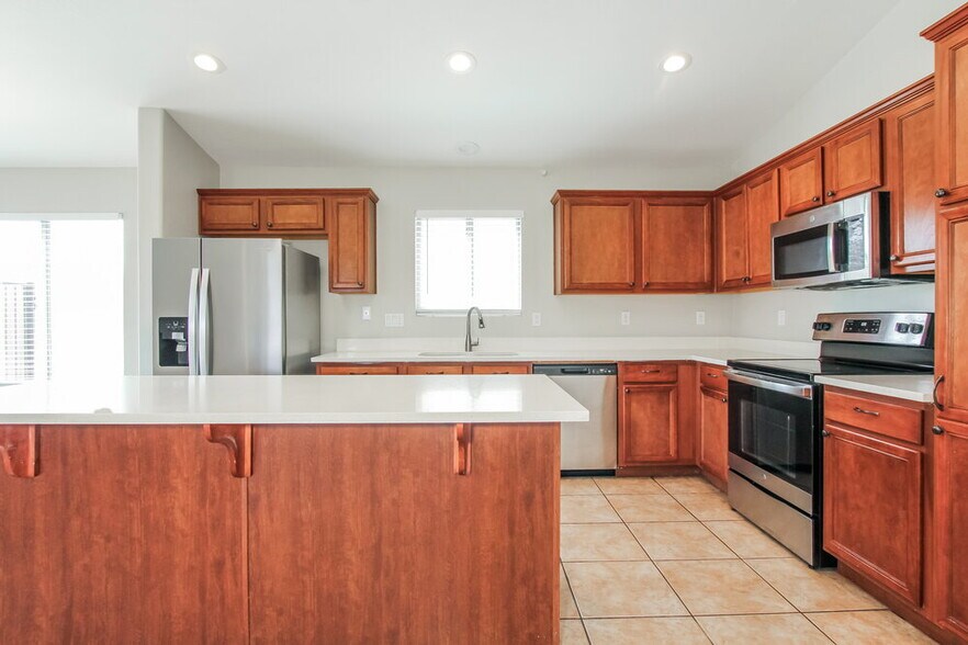 Building Photo - 14815 N Tonya Cir