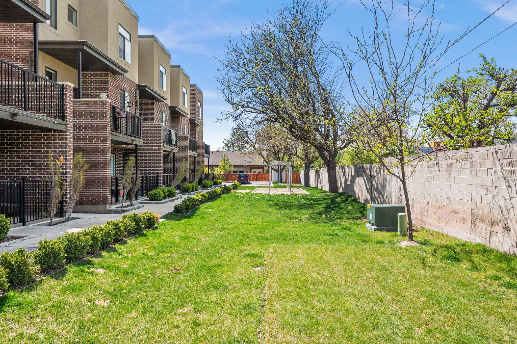 Common Area - 1421 E Komenda Way