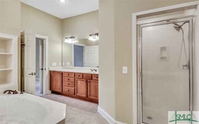 Building Photo - 1802 Woodside Ridge