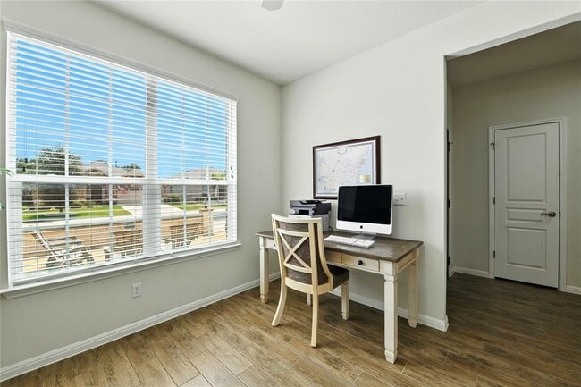 Building Photo - 107 Calhoun Ln