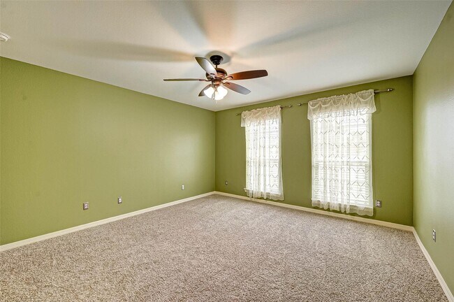 Building Photo - 16207 Willowford Ct