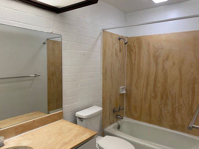 Building Photo - 3BR/2.5BA Condo in Wainaku - Hale Huki