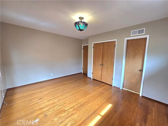 Building Photo - 932 W Granada Ct
