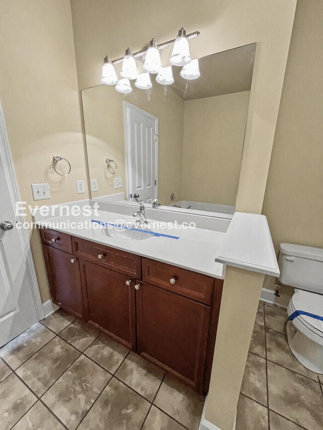 Building Photo - 7232 Althorp Way