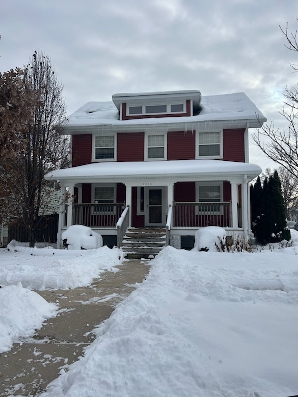 Building Photo - 1434 Elm St