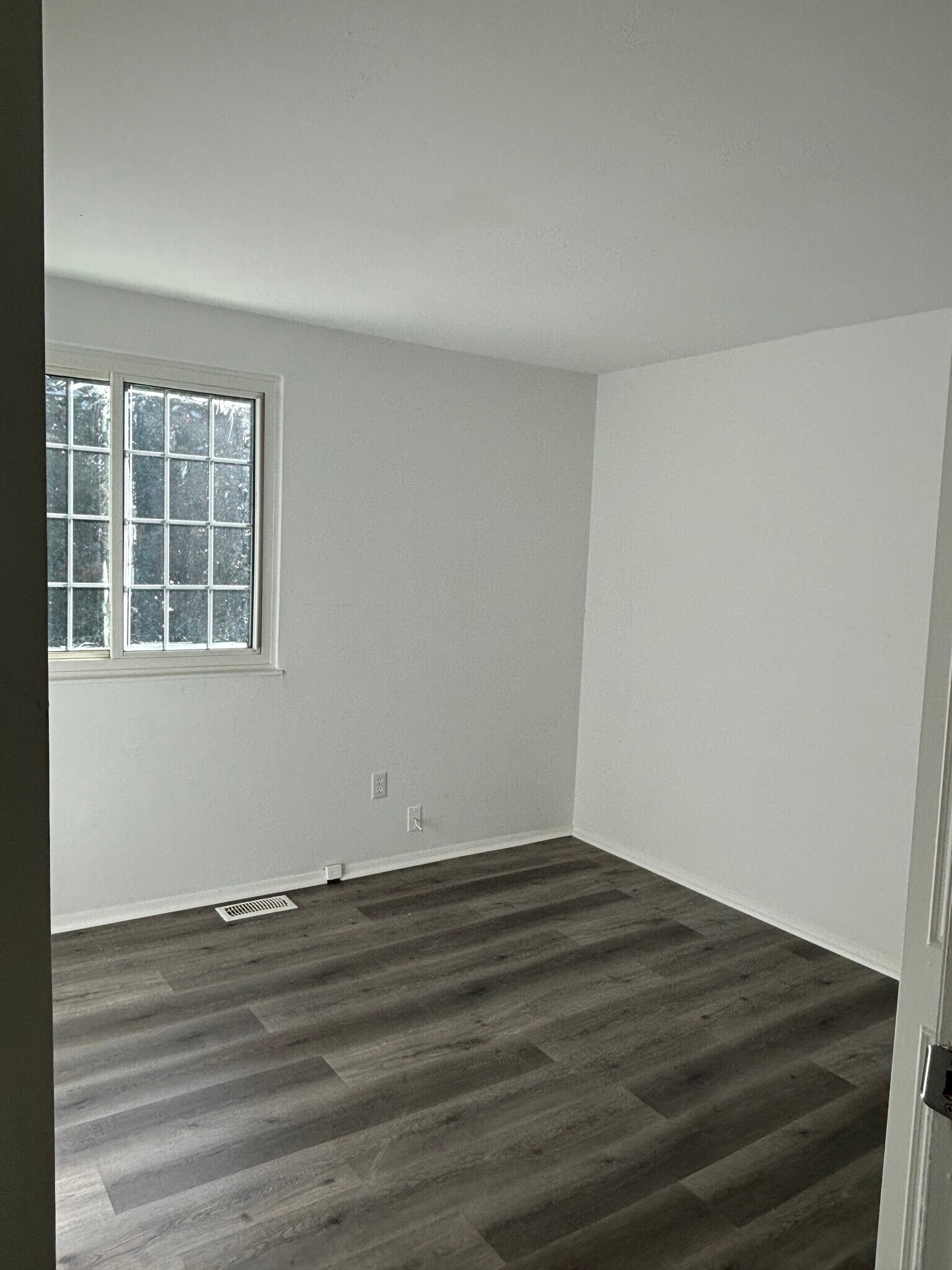 Building Photo - 6530 Watchspring Ct