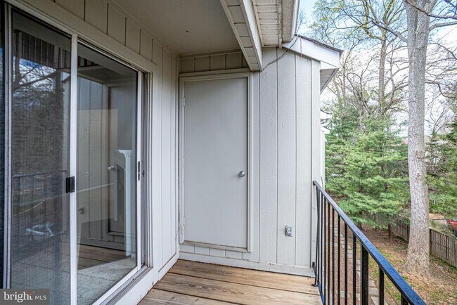 Building Photo - 7758 New Providence Dr