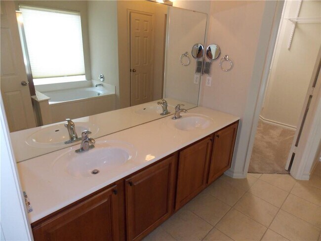 Building Photo - 20961 Mandrake Dr