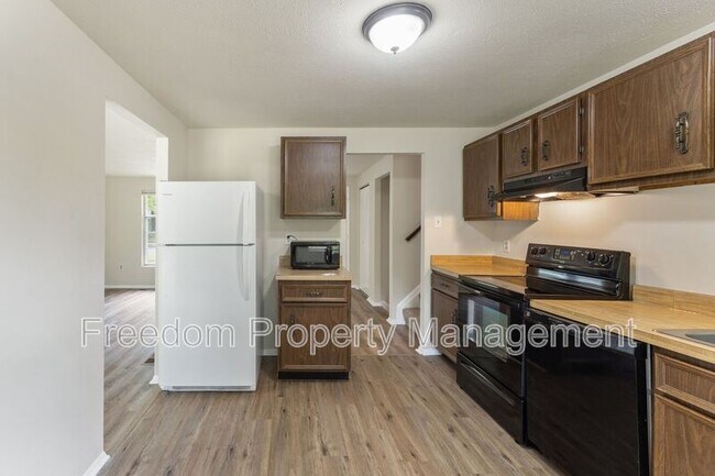Building Photo - 2516 Tabor Ct