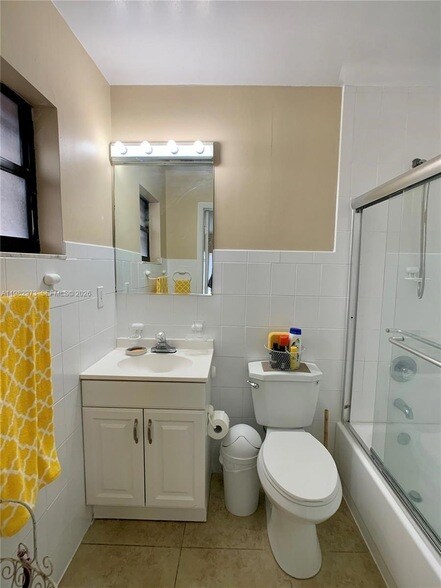 Building Photo - 15529 SW 69th Terrace