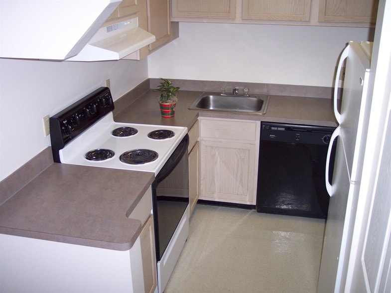 Breckenridge Apartments 4320 Arlington Cir Liverpool NY 13090