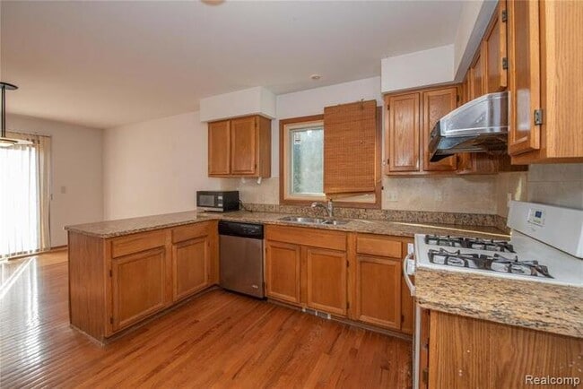 Building Photo - 2358 Saffron Ct