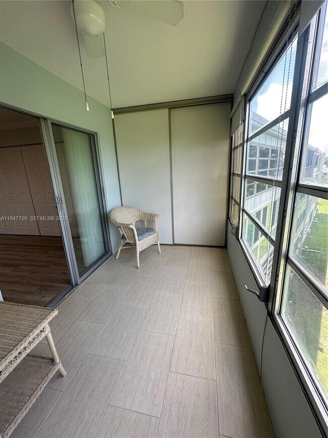 Building Photo - 4027 Swansea Crescent