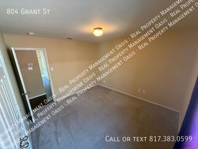 Building Photo - 804 Grant St