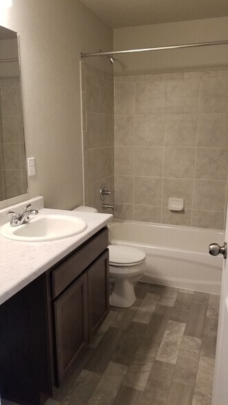 Building Photo - 1055 Petra Heights