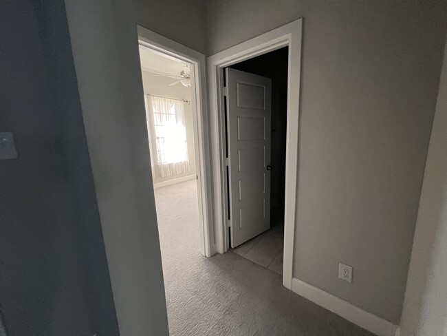 Building Photo - 2900 Blf Crk Dr