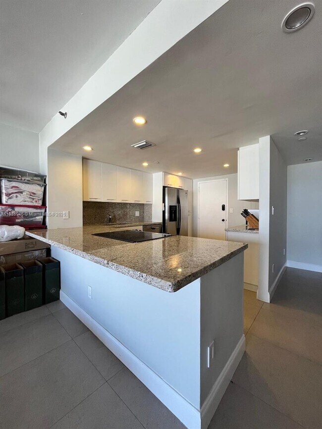 Building Photo - 11113 Biscayne Blvd