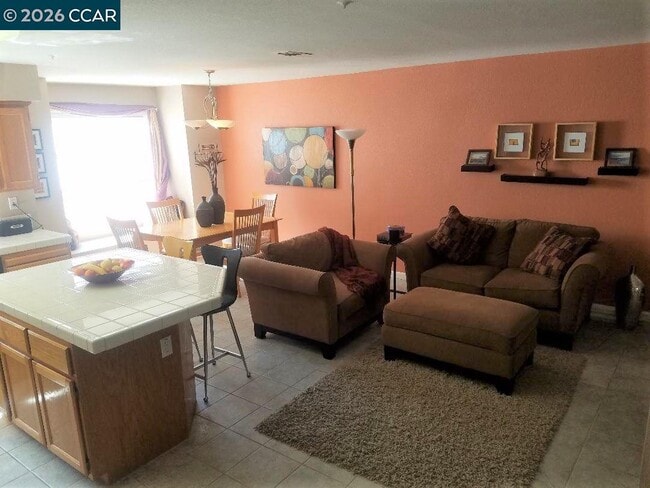 Building Photo - 4764 Central Pky