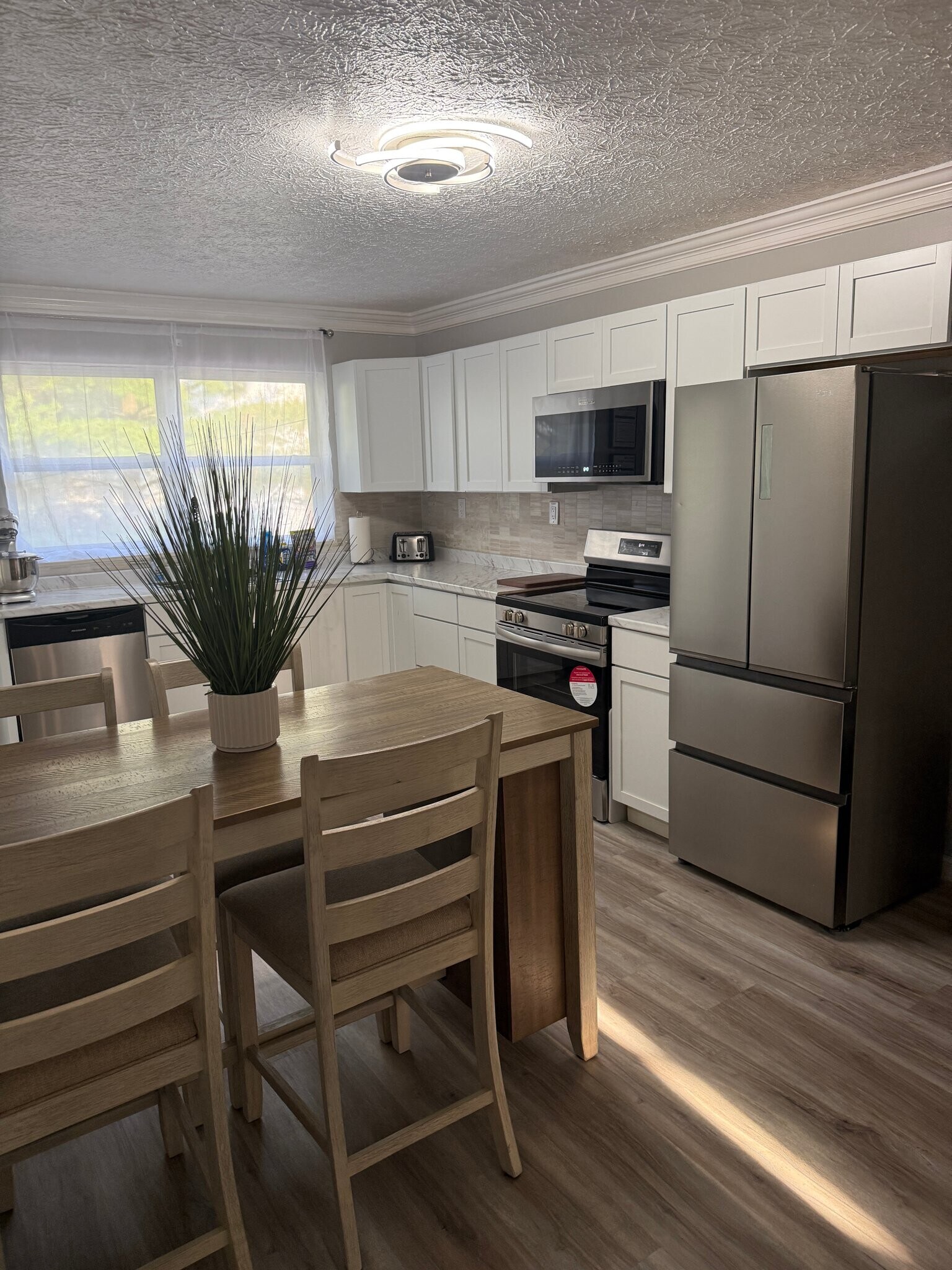 Building Photo - 4432 Renwood Dr