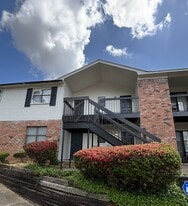 Building Photo - River Bend Apartments