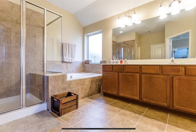 Building Photo - 24510 Raven Cliff Falls Dr