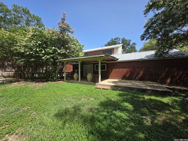 Building Photo - 3623 Green Spring